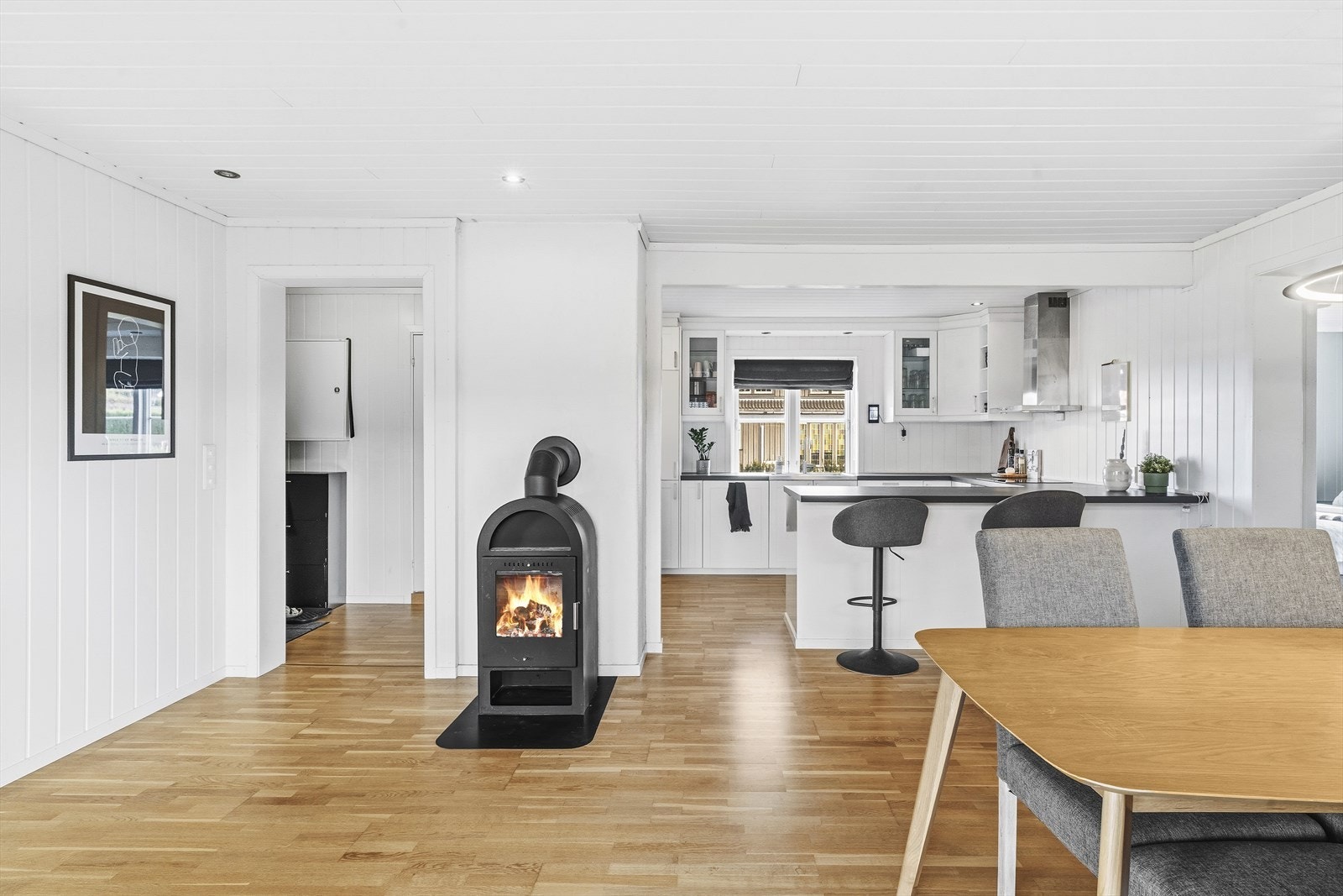 Åpen løsning mot kjøkken Galleribilde