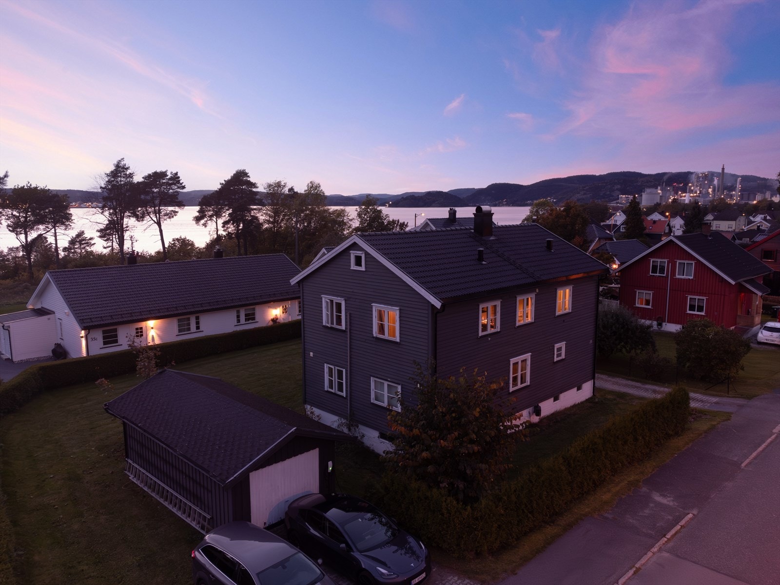 Kort vei til fine turmuligheter som bla. kyststien som går helt til Brevik Galleribilde