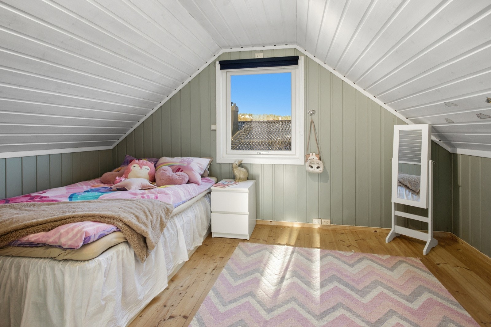 Soveplass på loftet. Galleribilde