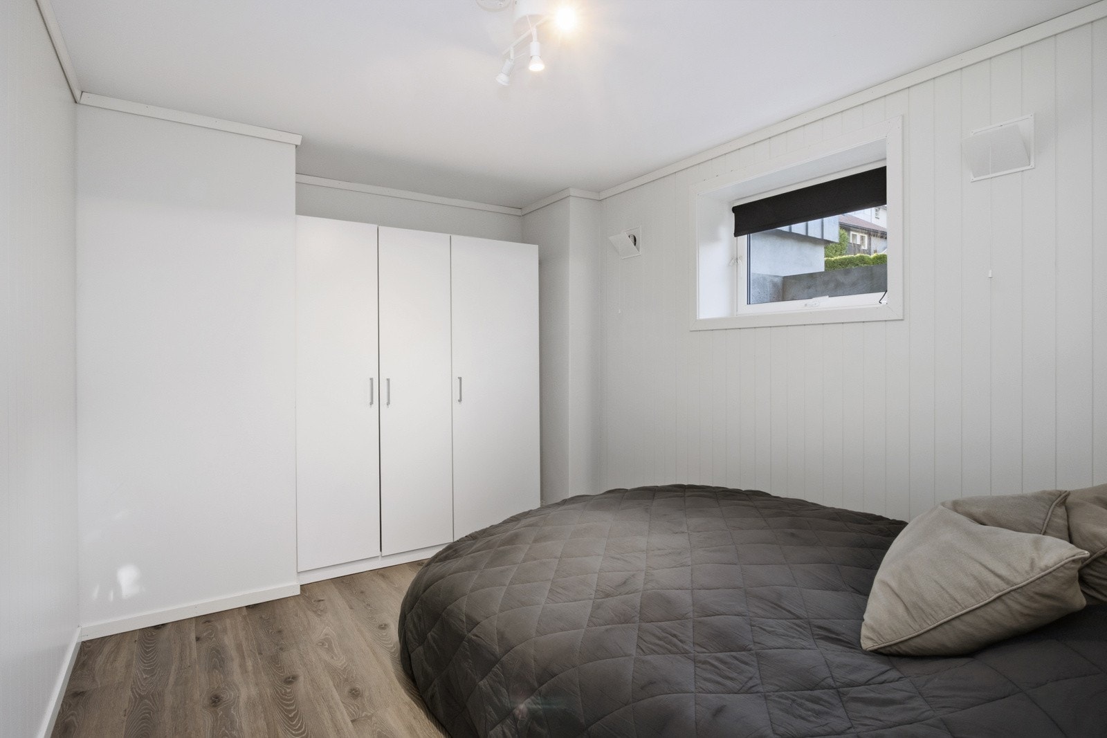 Rom benyttet som soverom i hybel. Galleribilde