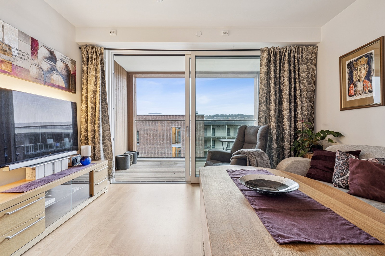 Velkommen til Melhusvegen 474 presentert av Magnus Sollid! Galleribilde