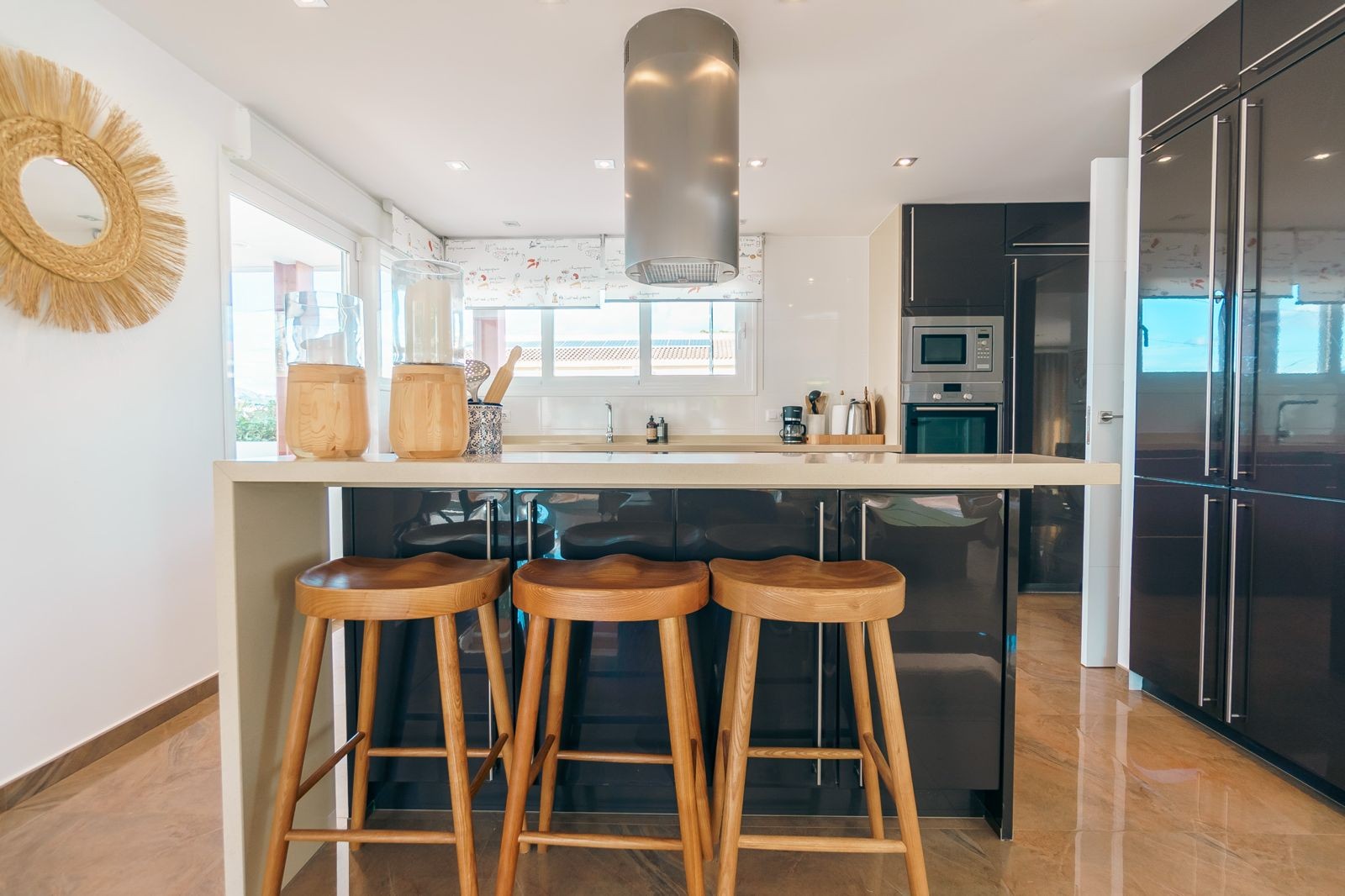 Lekkert moderne kjøkken Galleribilde