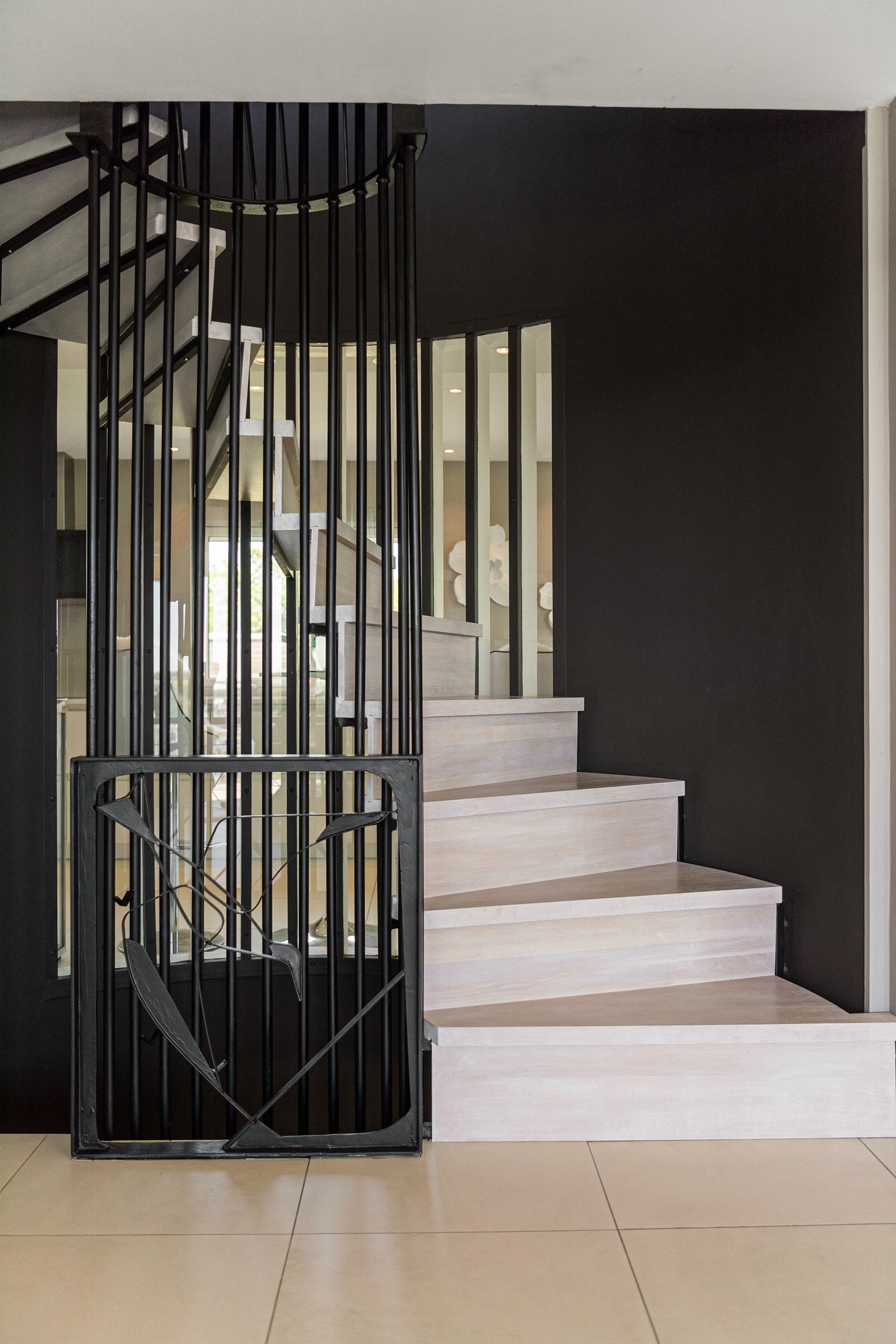 Unike detaljer i svingtrapp til 2.etg. Galleribilde