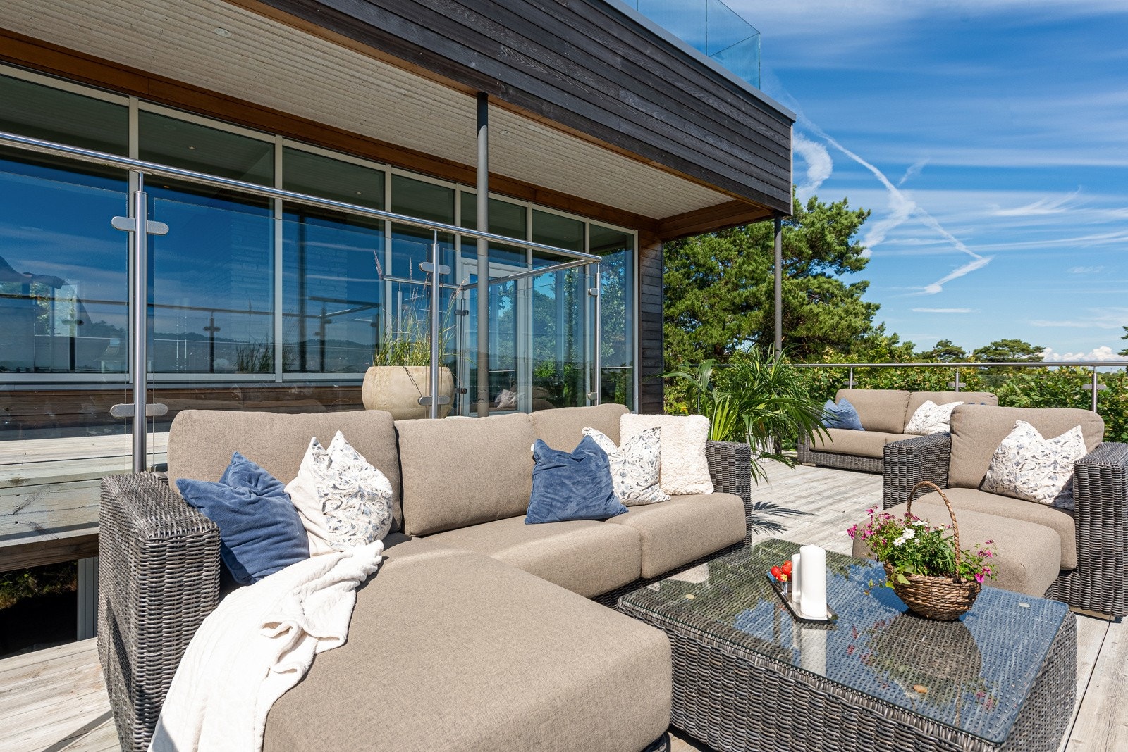 Her kan man nyte solrike dager med familie og venner Galleribilde