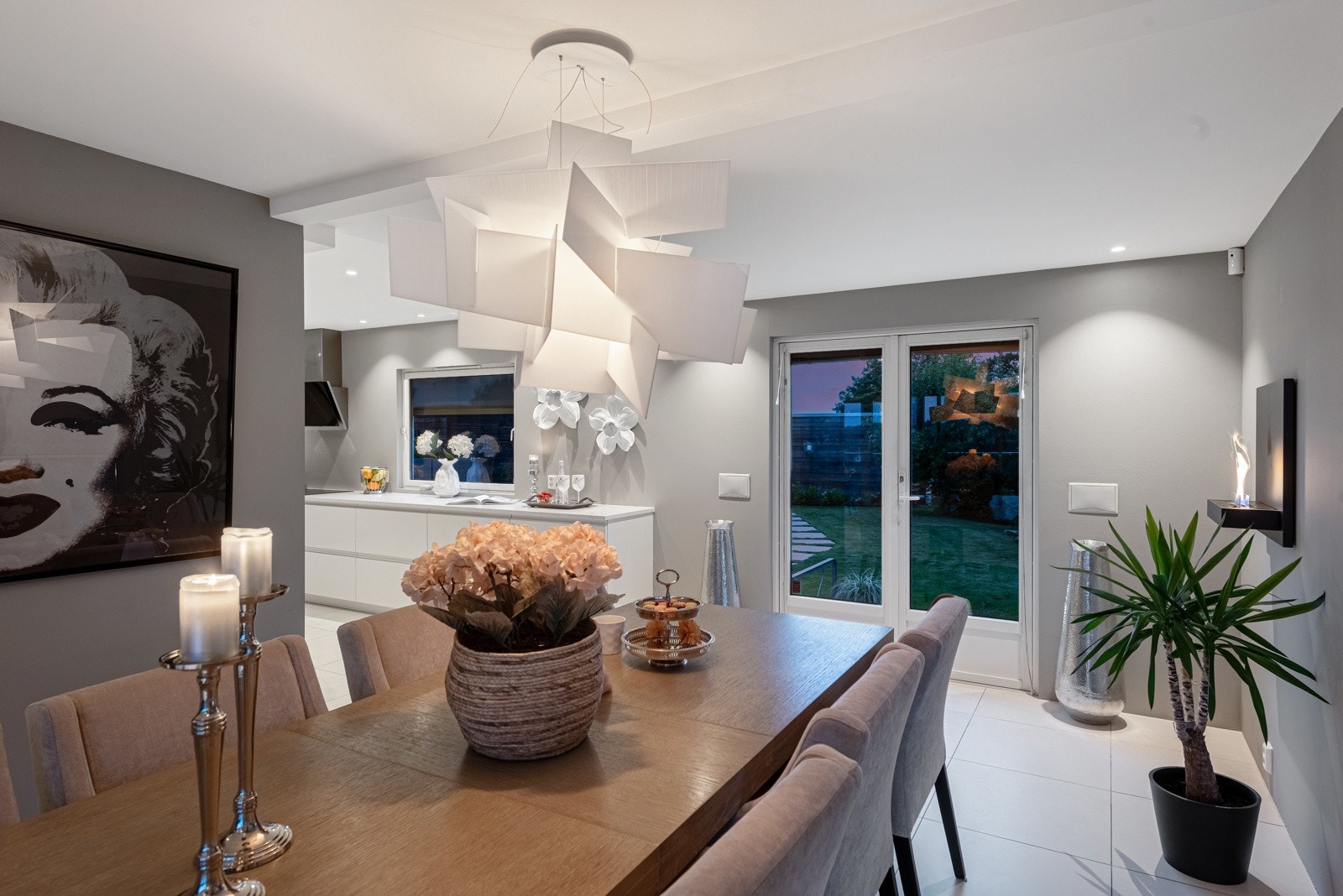 .. og kveld Galleribilde