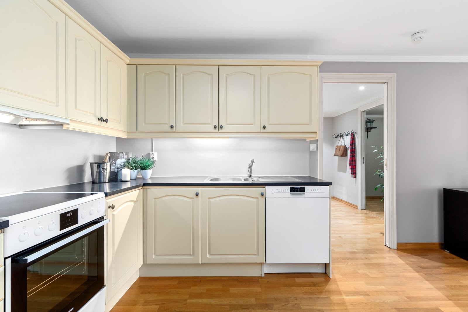 Lys under overskap Galleribilde