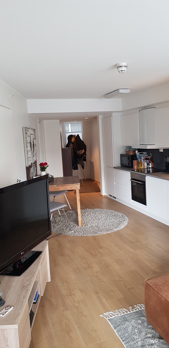 Stue mot entrè Galleribilde