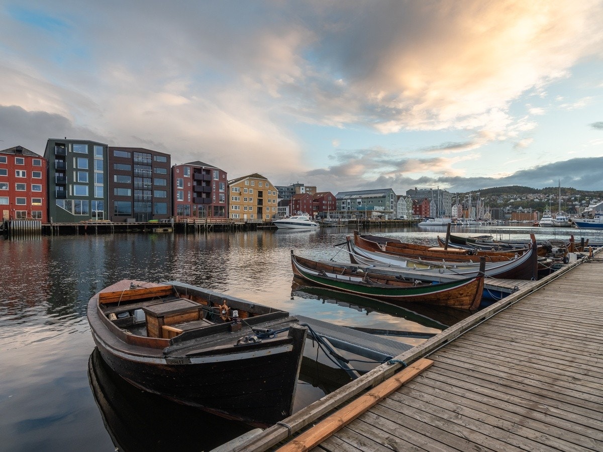 Stemning på brygga Galleribilde