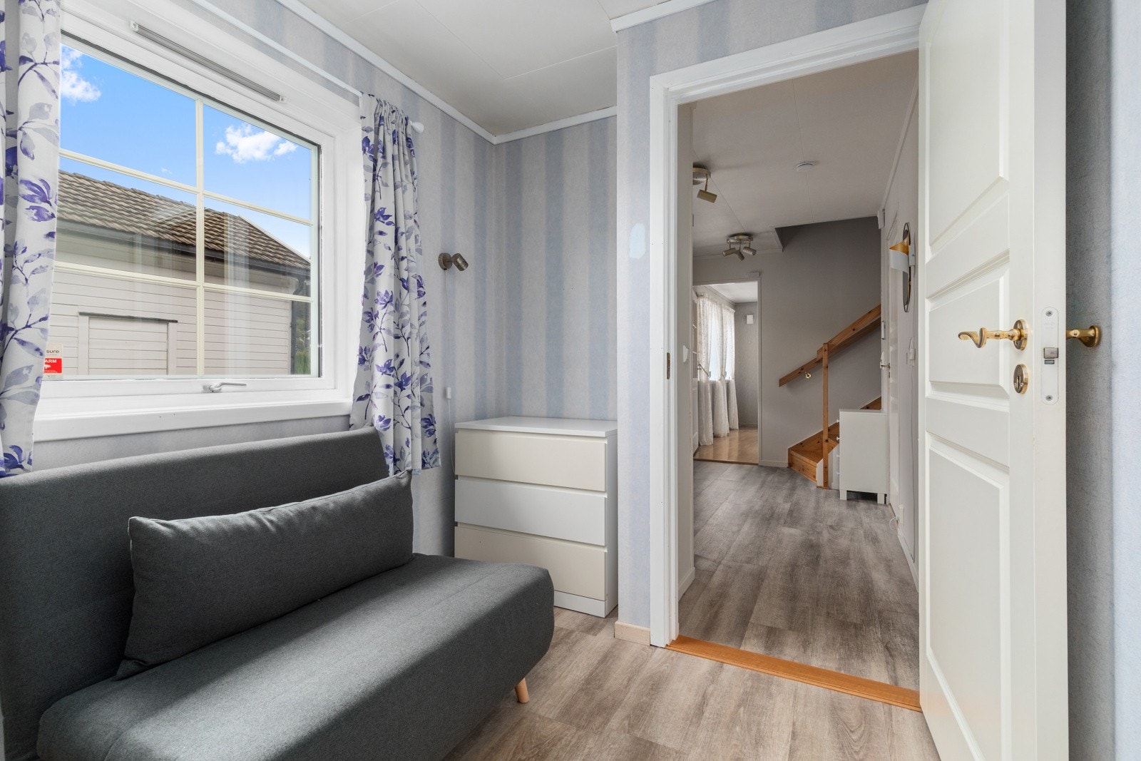 Dette er boligens minste soverom, og passer perfekt som et barnerom eller hjemmekontor! Galleribilde