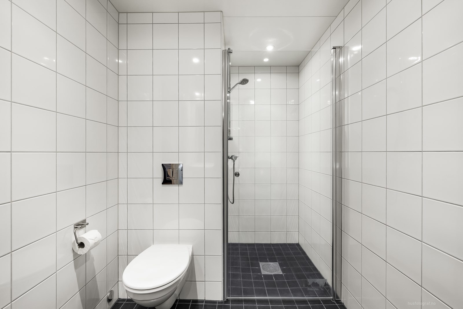 Flislagt bad med varme i gulv. Galleribilde