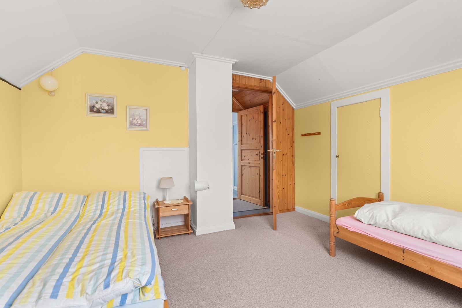 Boligen har totalt 3 store soverom Galleribilde