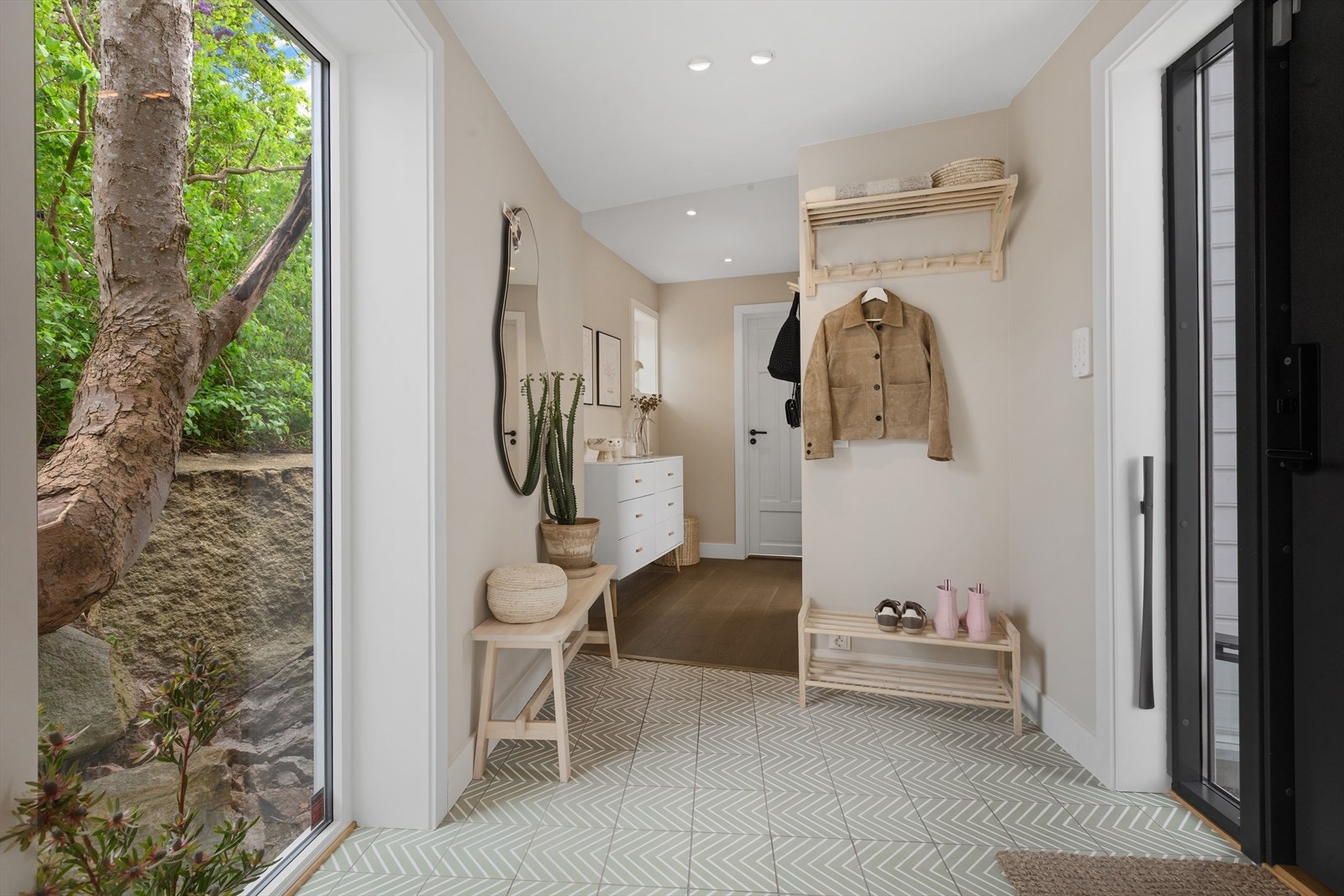 Entré med god plass til oppheng Galleribilde