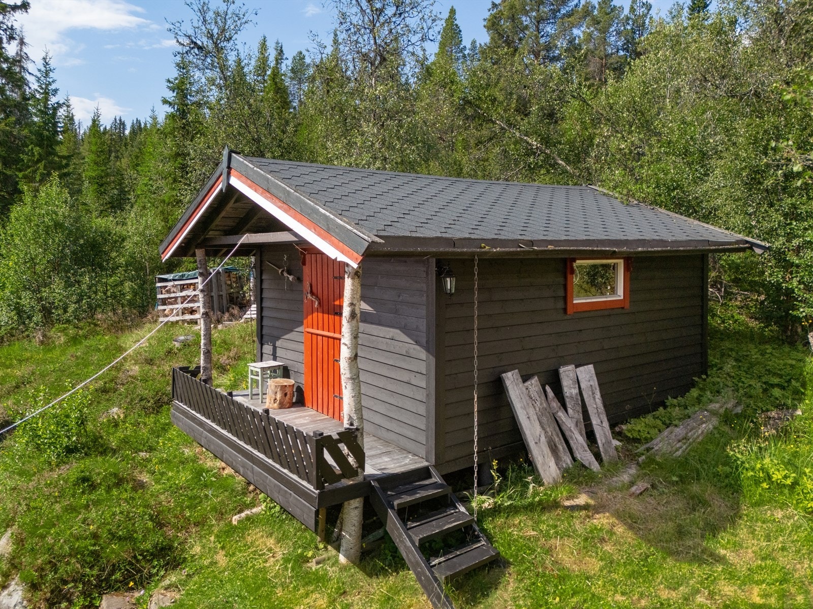 Uthus 1. Galleribilde