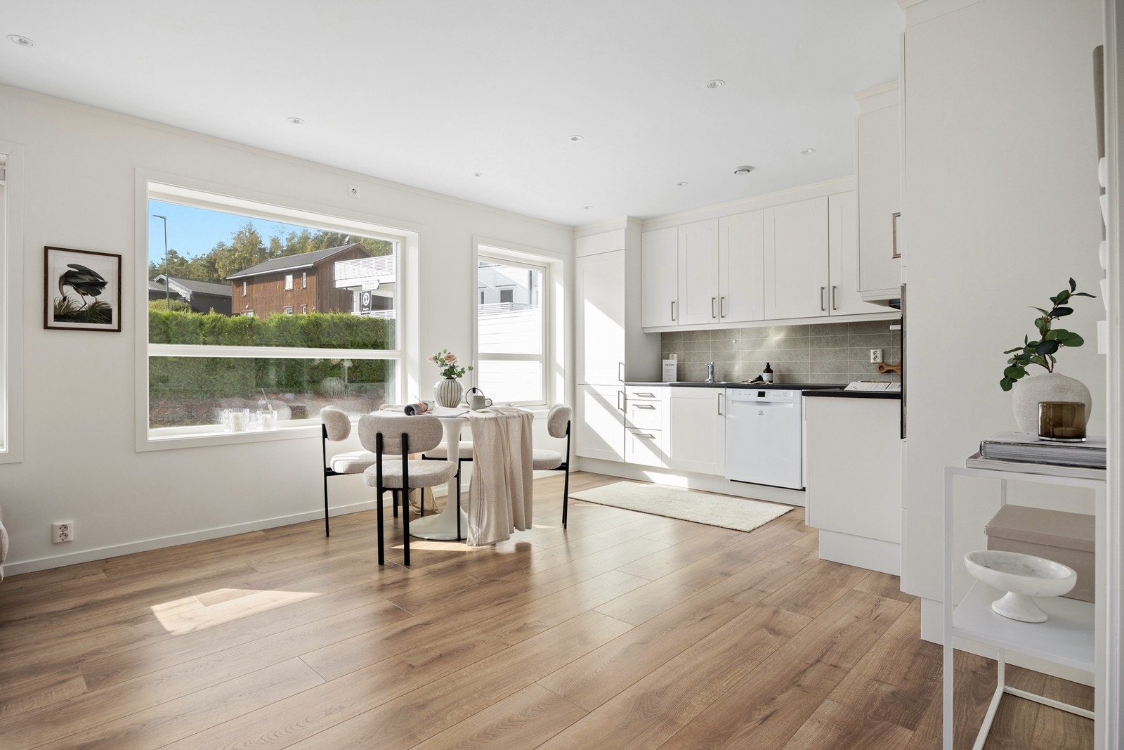 Velkommen til Vikeråsen 16A - Velholdt 3-roms selveierleilighet med garasjeplass i 1. etasje! Galleribilde