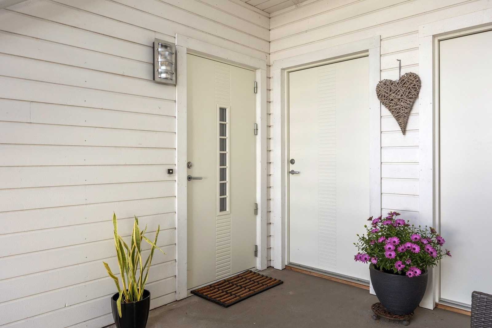 Boden til leiligheten ligger rett på utsiden av inngangsdøren, som er meget praktisk Galleribilde