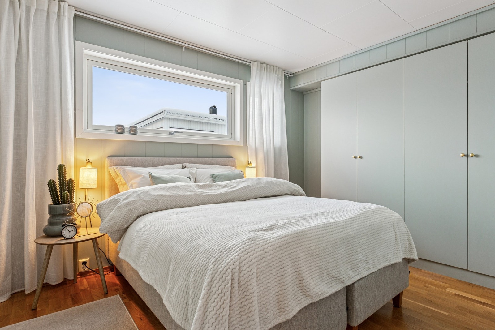 Soverommet er et lunt og rolig rom som gir gode forutsetninger for en avslappende natts søvn. Galleribilde