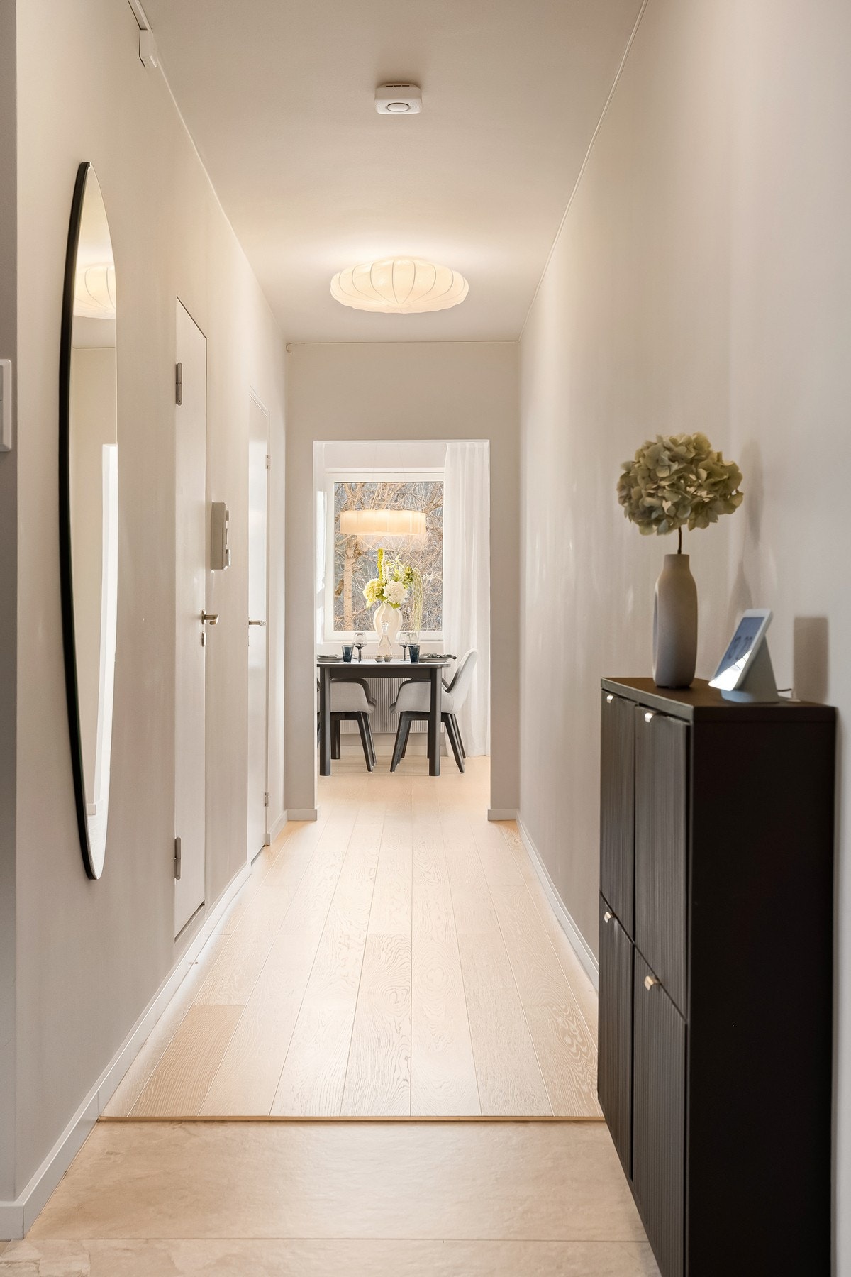Velkommen inn - så snart du åpner inngangsdøren vil du få godfølelsen. Galleribilde