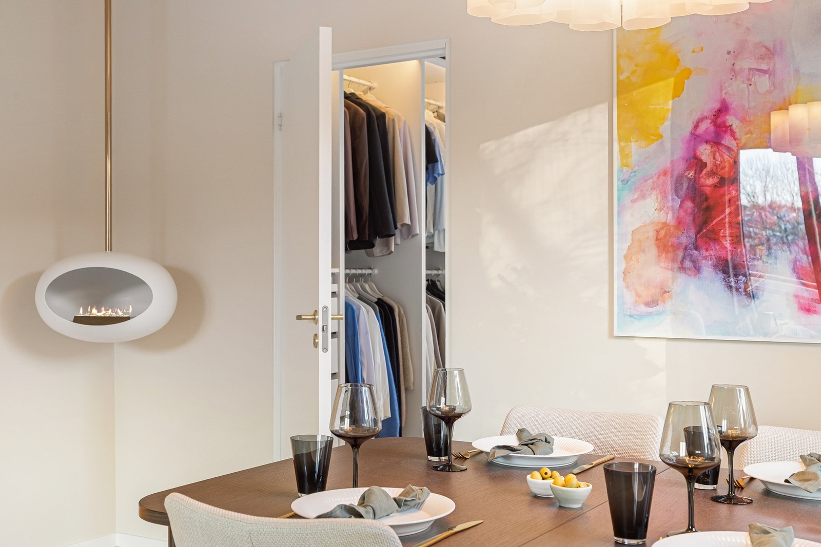 Inviter venner og familie til hyggelige sammenkomster og gode middager. Galleribilde