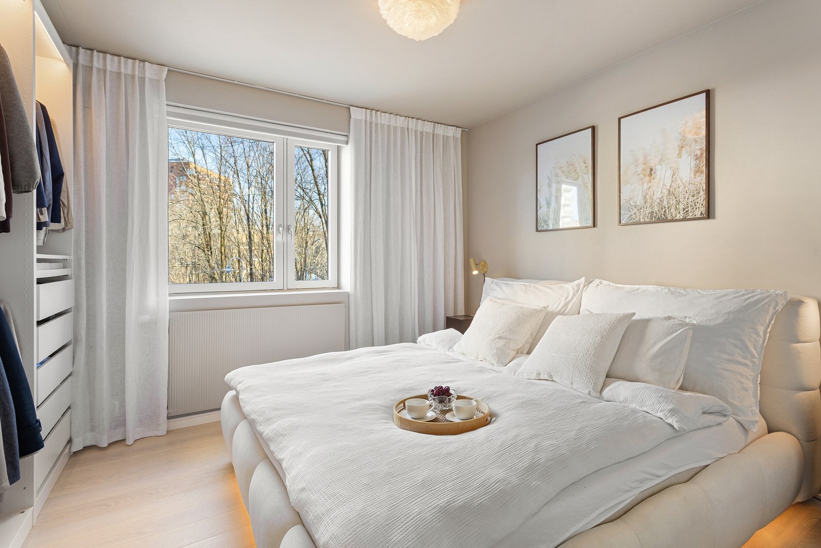 Boligen har to soverom som begge er vendt mot rolige omgivelser. Galleribilde
