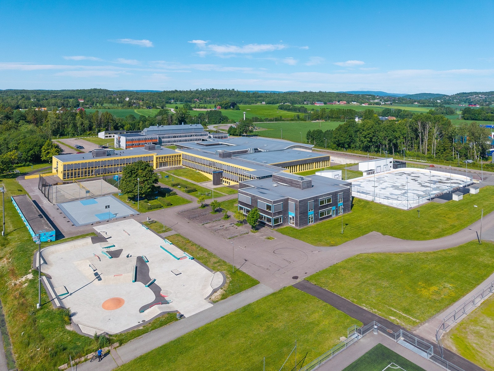 Gjøklep ungdomsskole og Holmestrand vgs Galleribilde