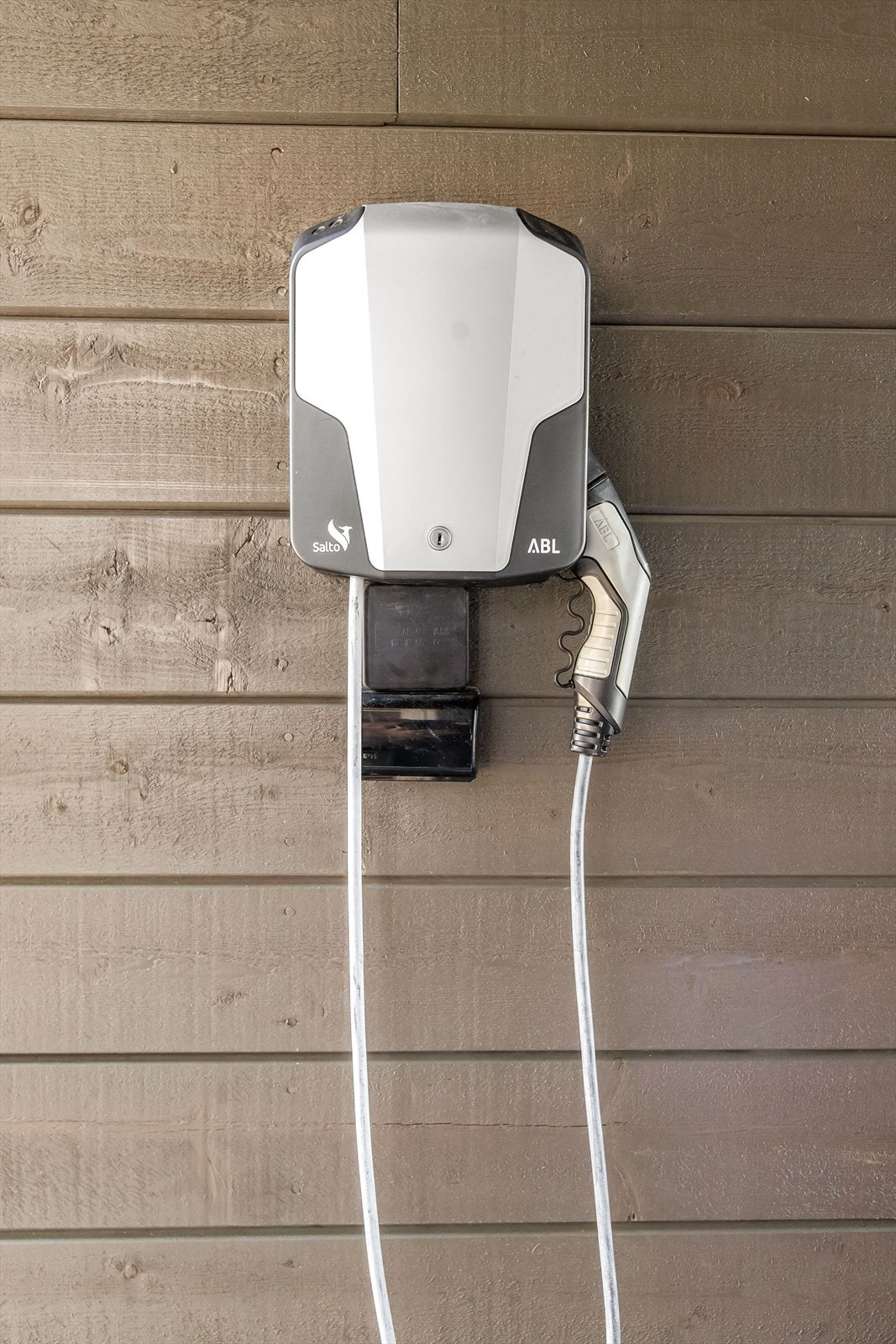 Elbil lader medfølger Galleribilde