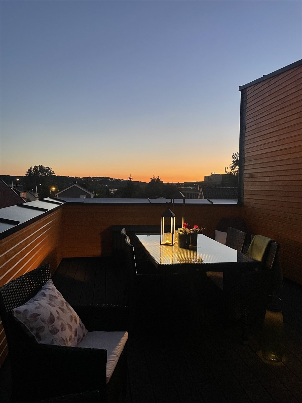 På sene sommerkvelder er dette himmelen Galleribilde