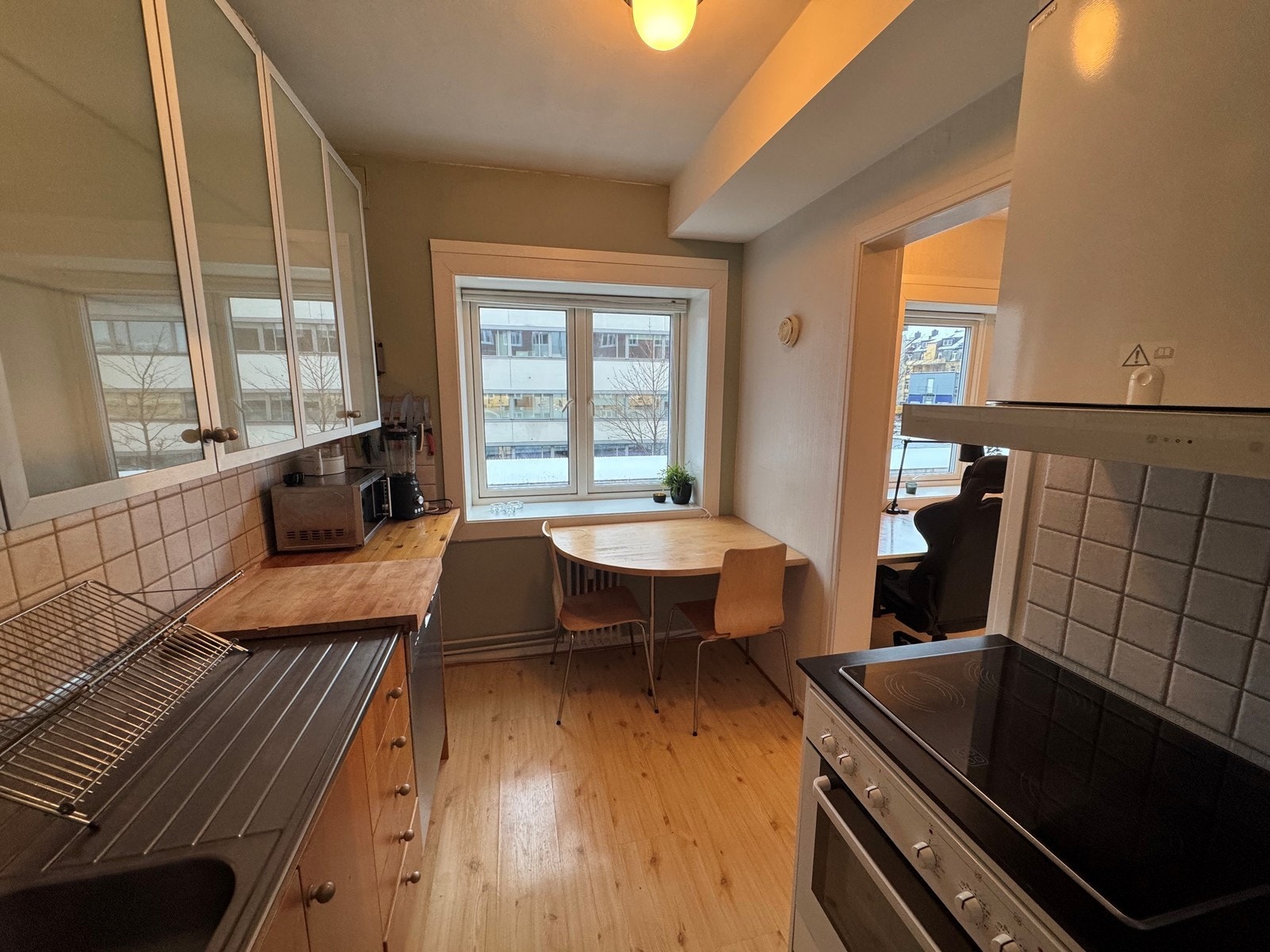 Her er det også en hyggelig spisegruppe hvor man kan nyte et varmt måltid Galleribilde