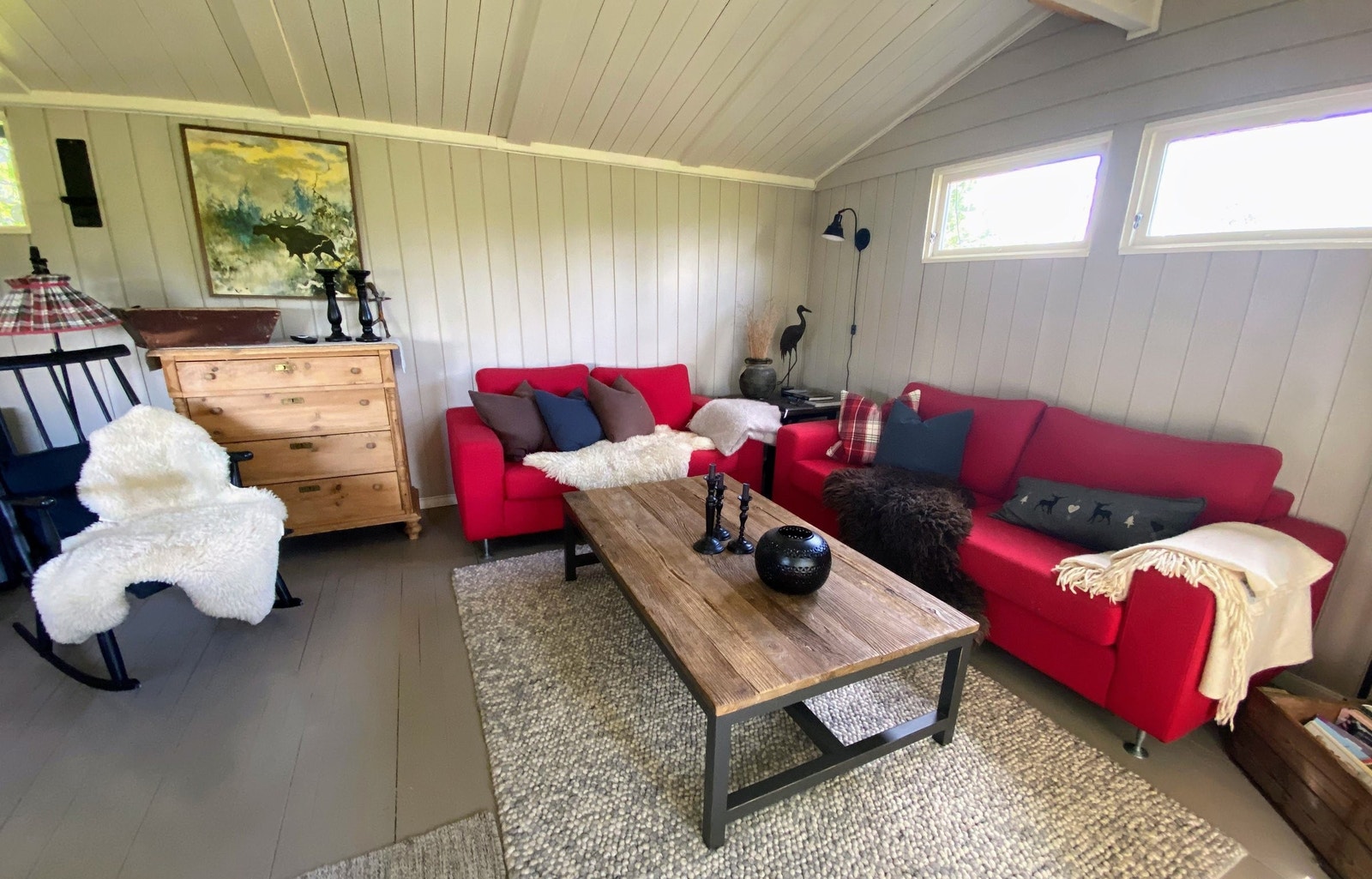 Stue til samvær med familie og venner Galleribilde