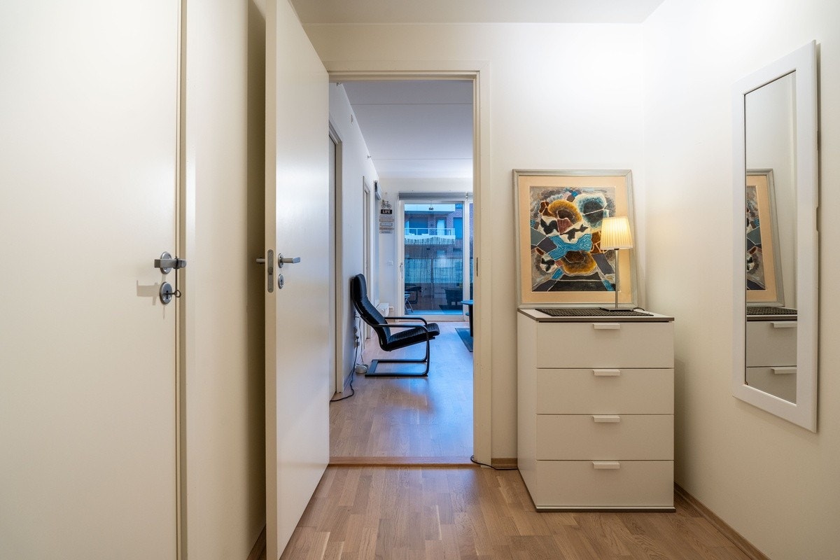 utsikt fra hoveddøra inn i leilighet Galleribilde