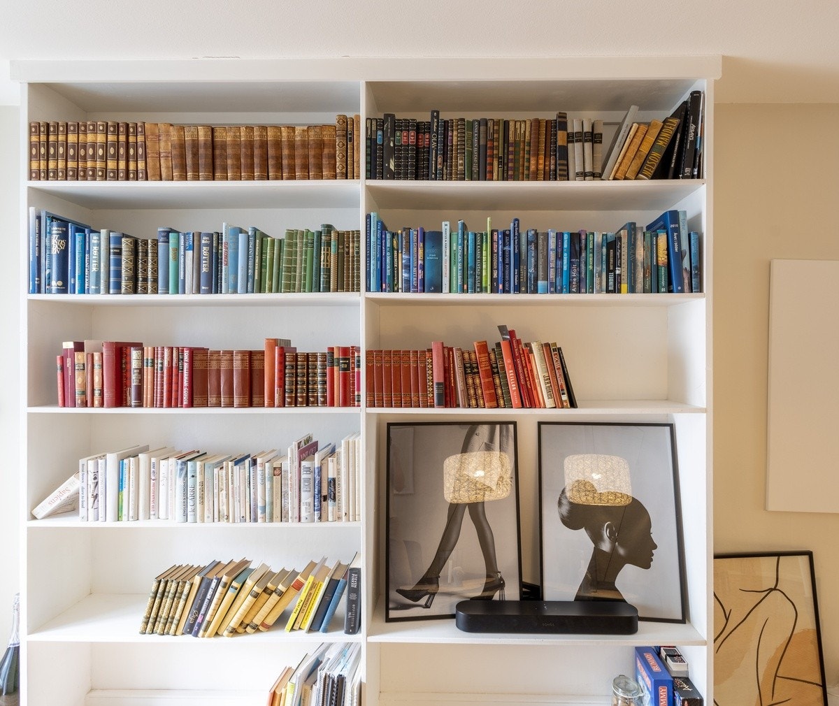 Bokhylle i stuen Galleribilde