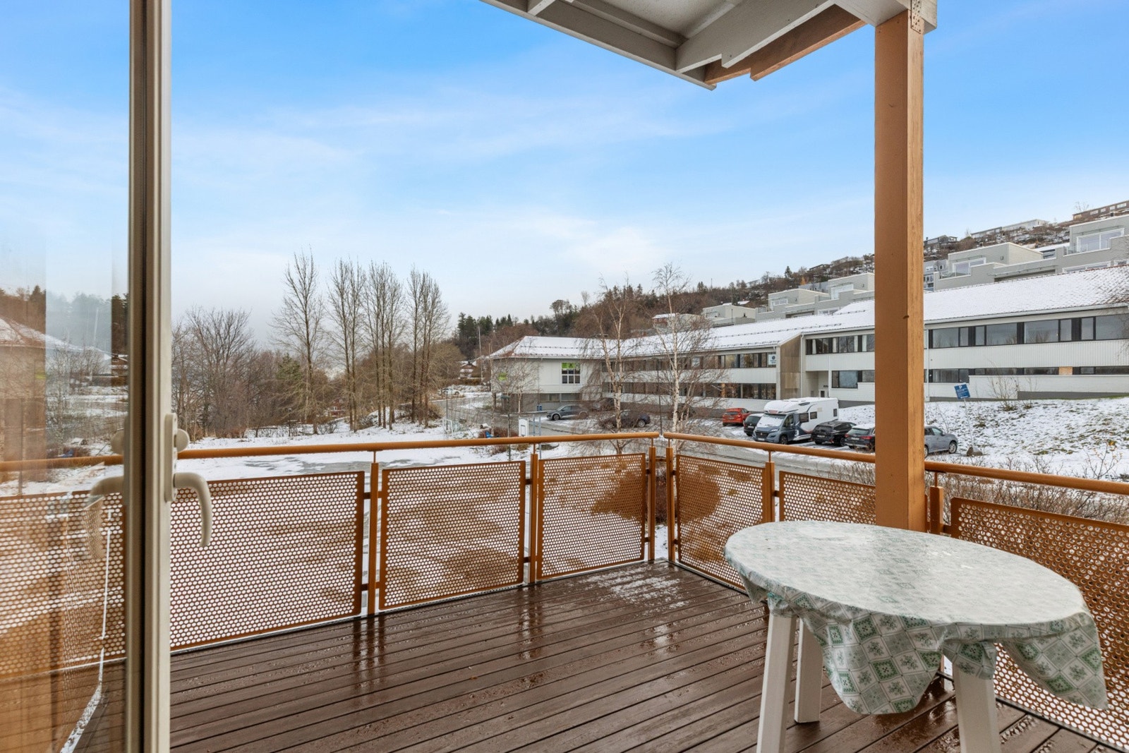 Balkong på 8,6 kvm. Galleribilde