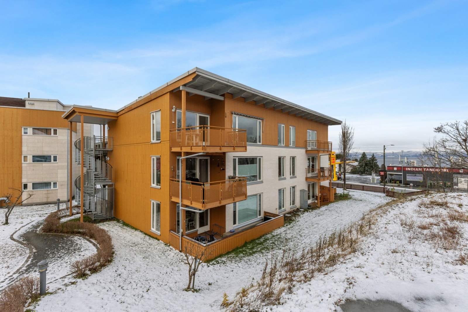 Eiendomsmegler1 v/ Morten Løvseth presenterer: Vikhovlia 1141 Galleribilde