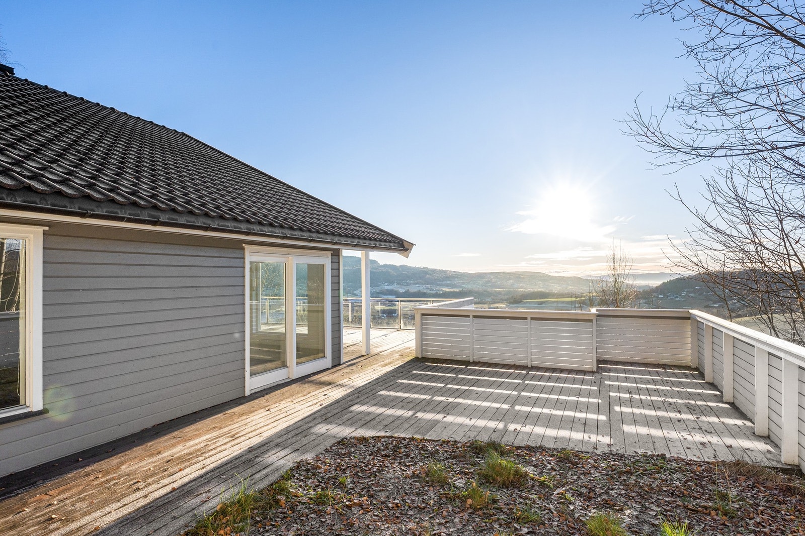 Terrassen er på hele 132 m². Galleribilde