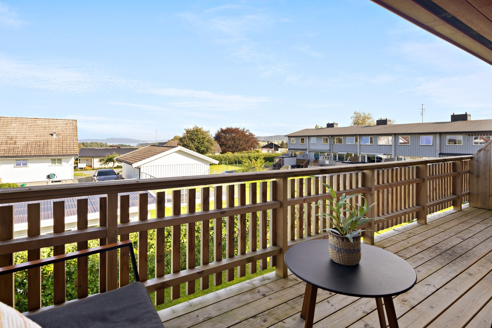 Takoverbygd terrasse. Galleribilde