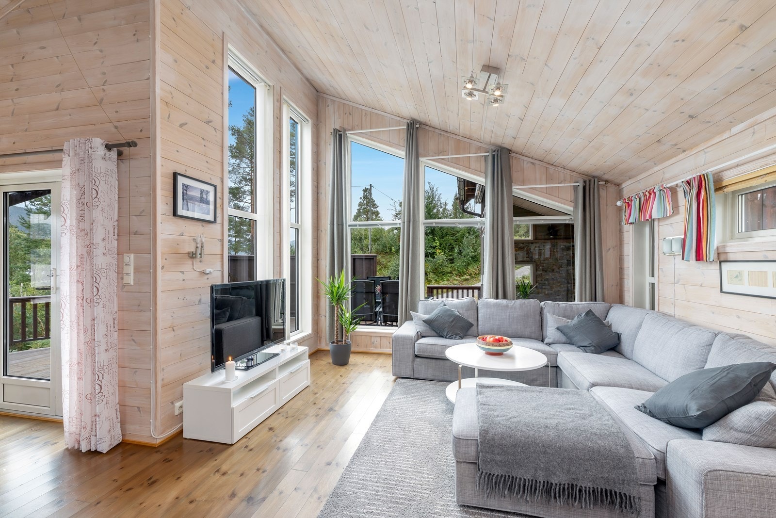 God plass til sittegruppe m.m. Galleribilde