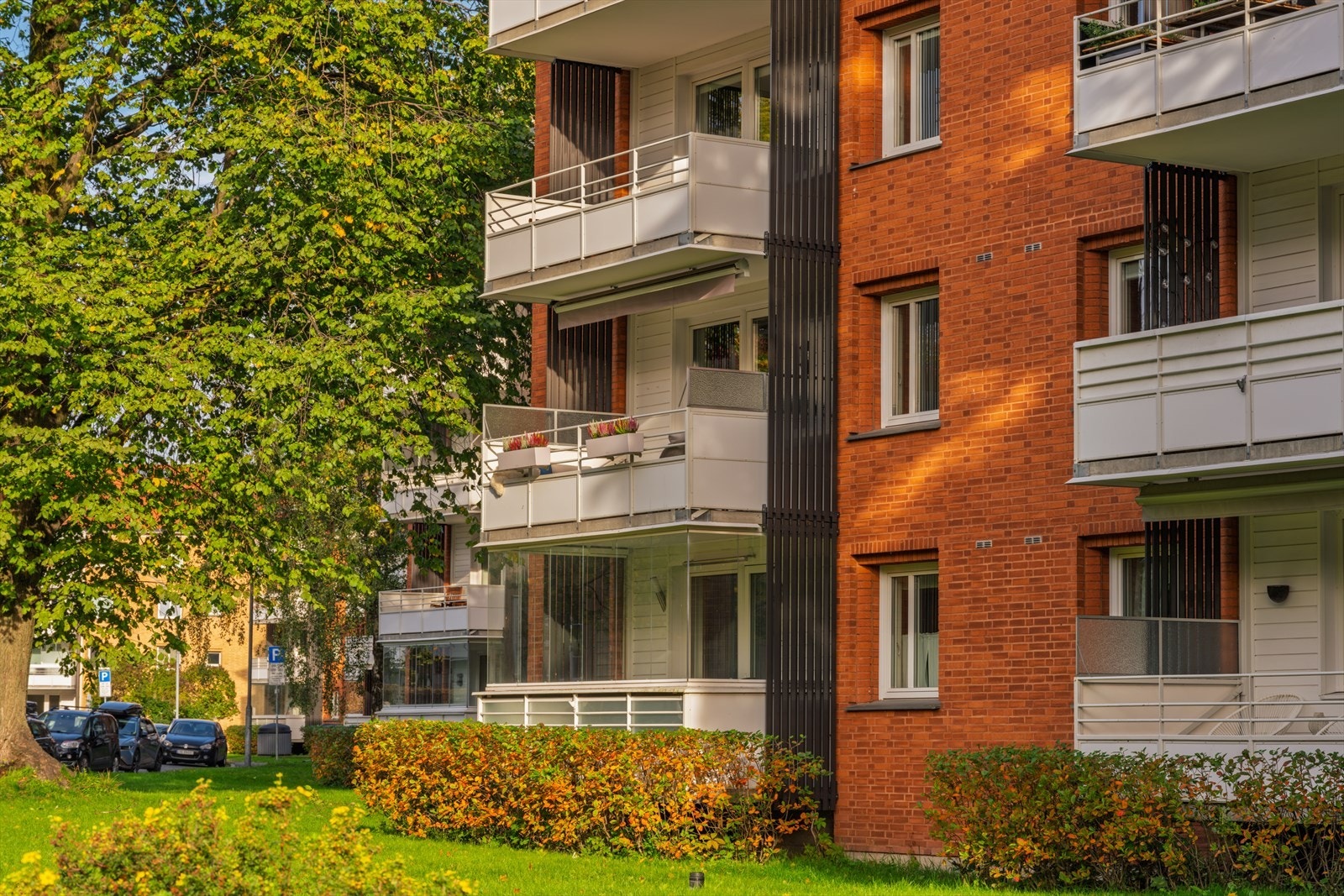 Velholdte uteområder skaper et trivelig bomiljø. Galleribilde