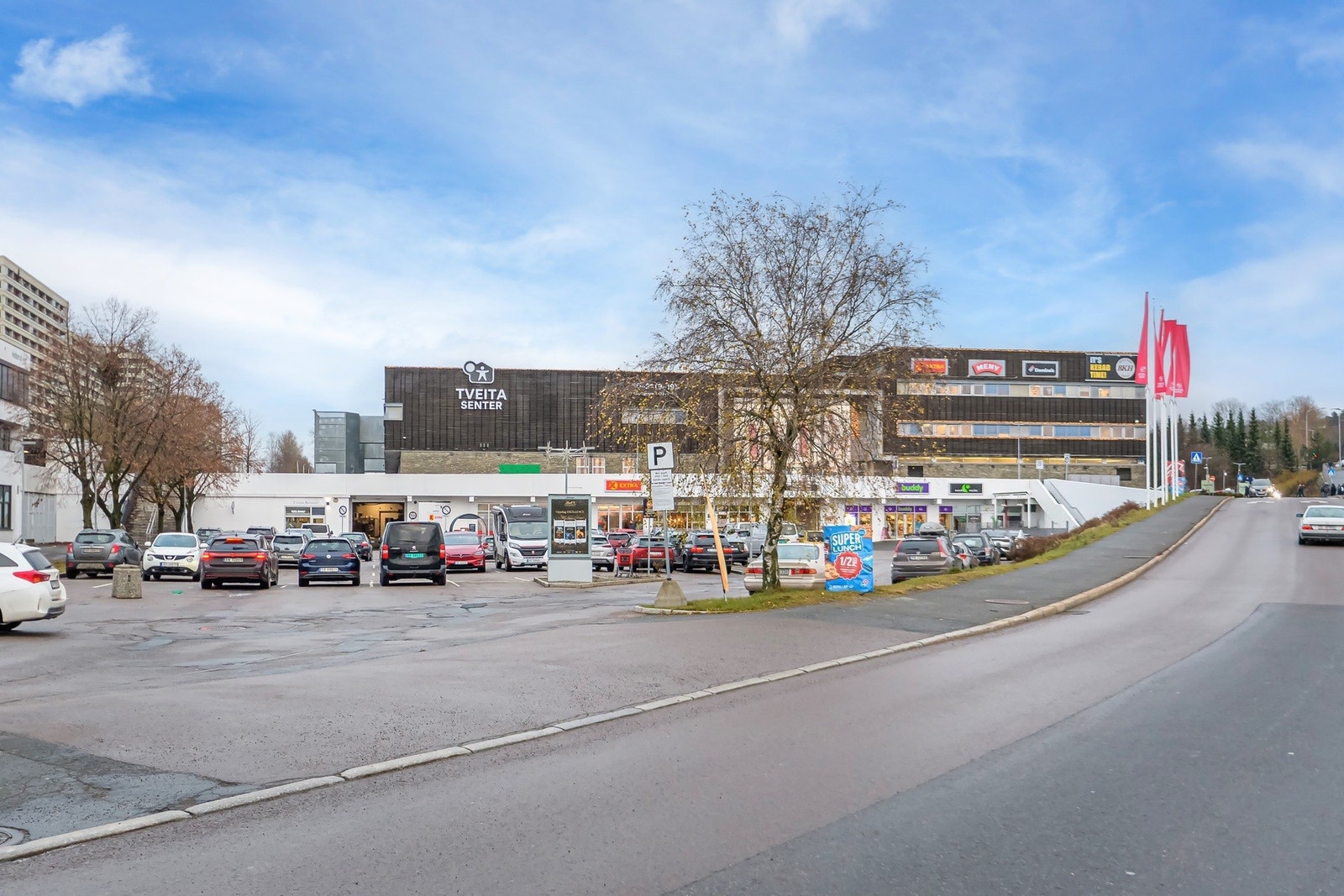 Tveita Senter har et godt utvalg med butikker og er en kort spasertur unna. Galleribilde