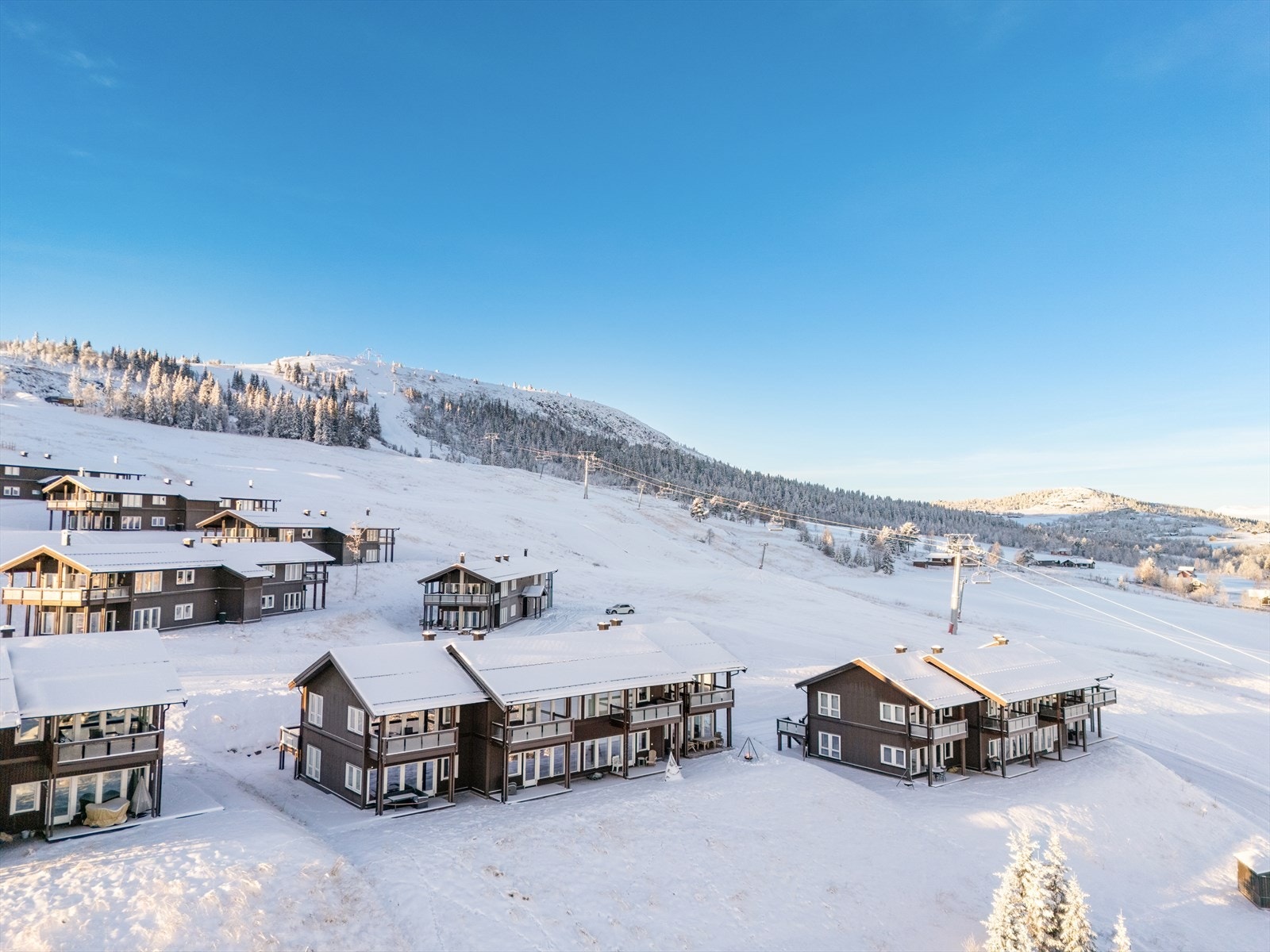 En fritidsleilighet beliggende i Bualie Fjellandsby med ski inn/ut både til alpint og langrenn. Galleribilde