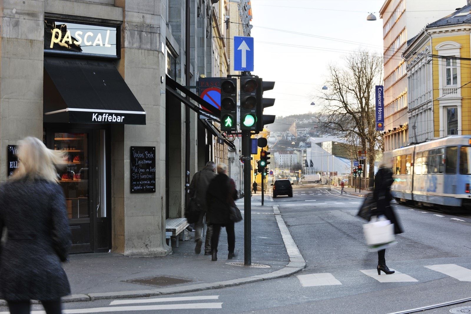 I nærområdet finner du kjente restauranter som Der Peppern Gror, Mamma Pizza og Vaaghals, samt hyggelige kaffebarer som Kaffebrenneriet og Pascal. Galleribilde