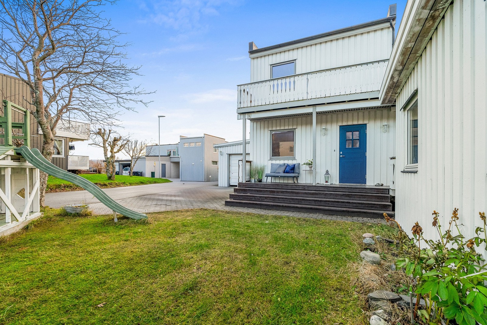 Uteområde. Galleribilde