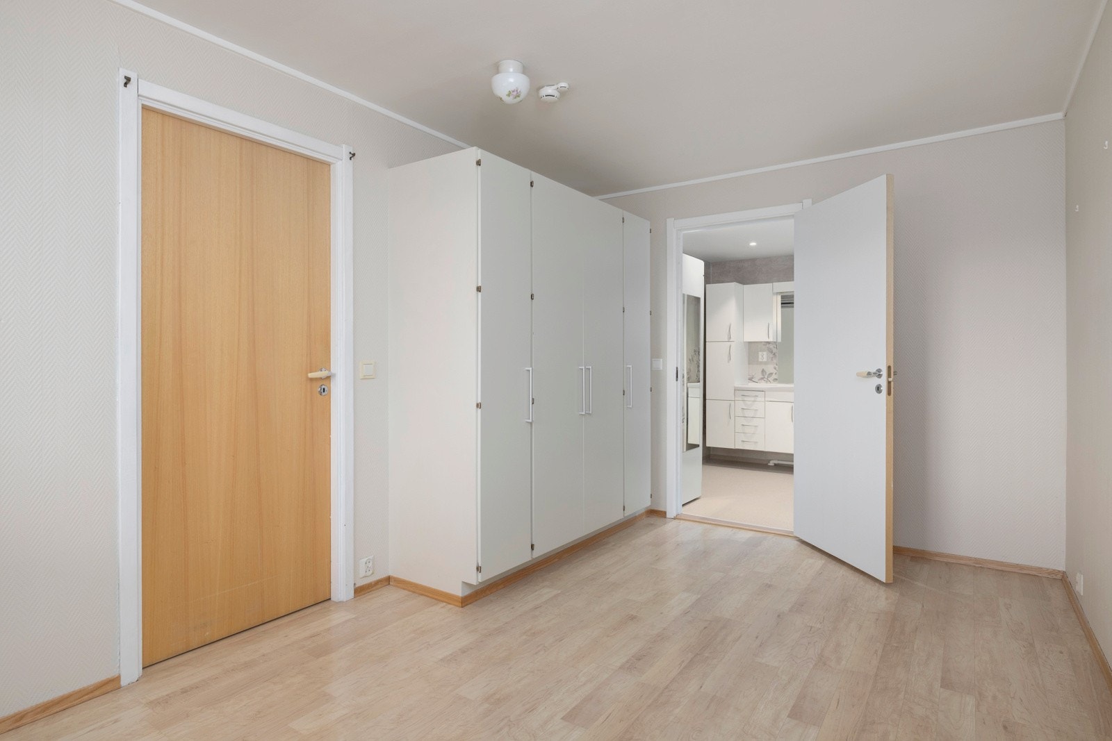 Soverom med tilknytning til bad Galleribilde