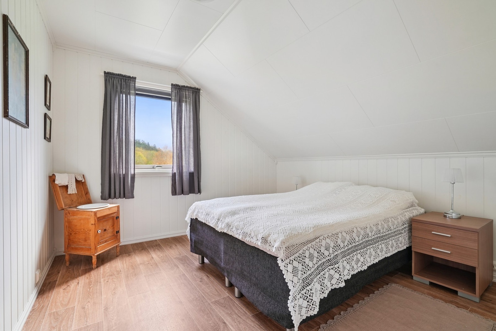 Soverom på loft Galleribilde