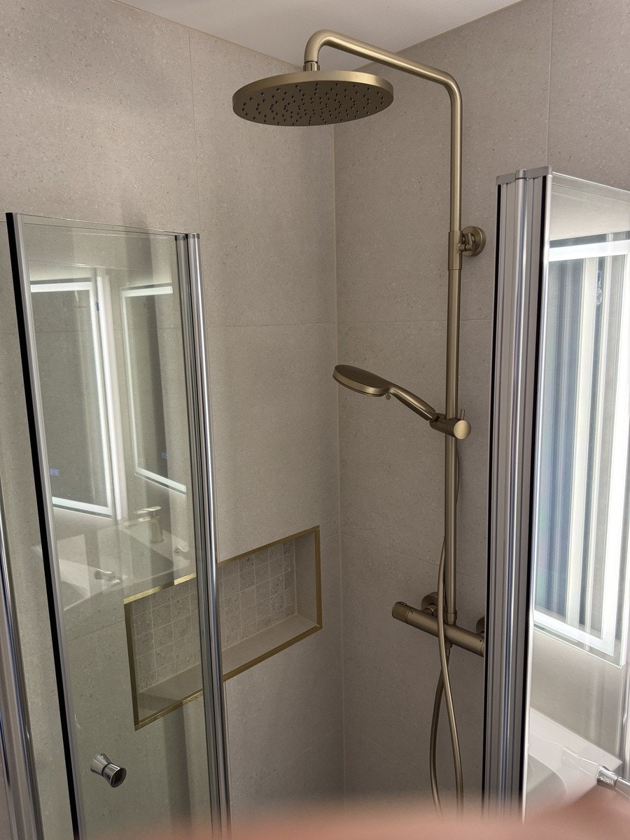 Bathroom 2nd floor Galleribilde