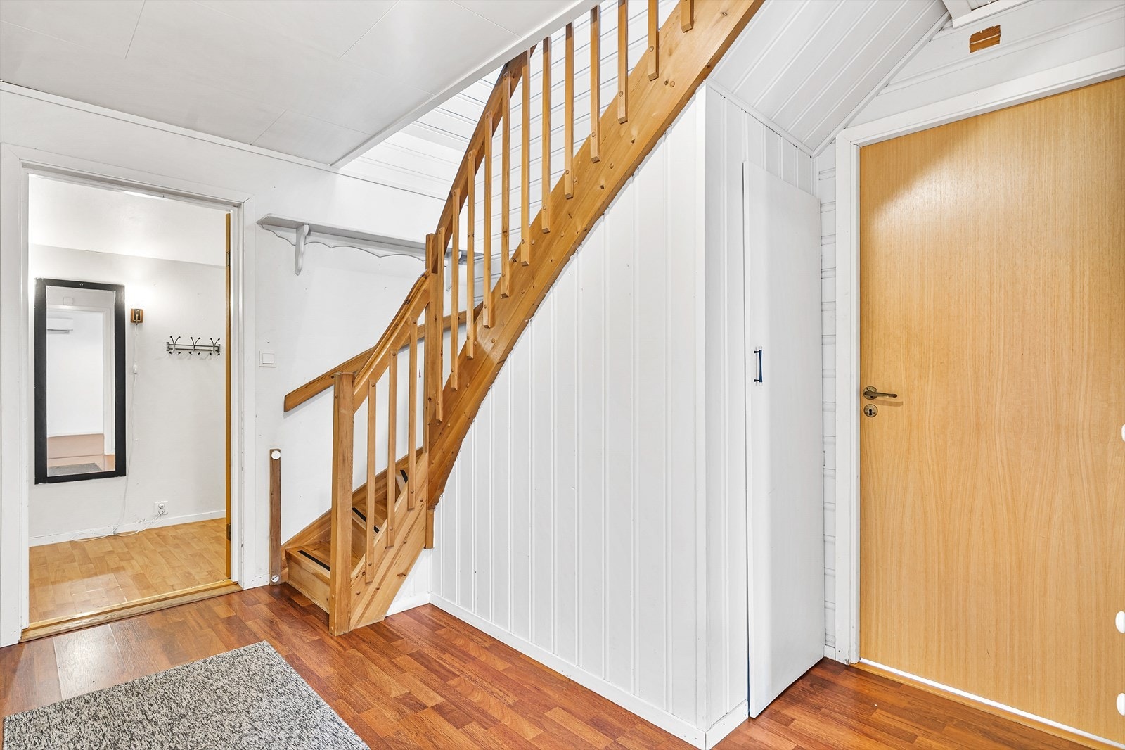 Adkomst loftsetasjen Galleribilde