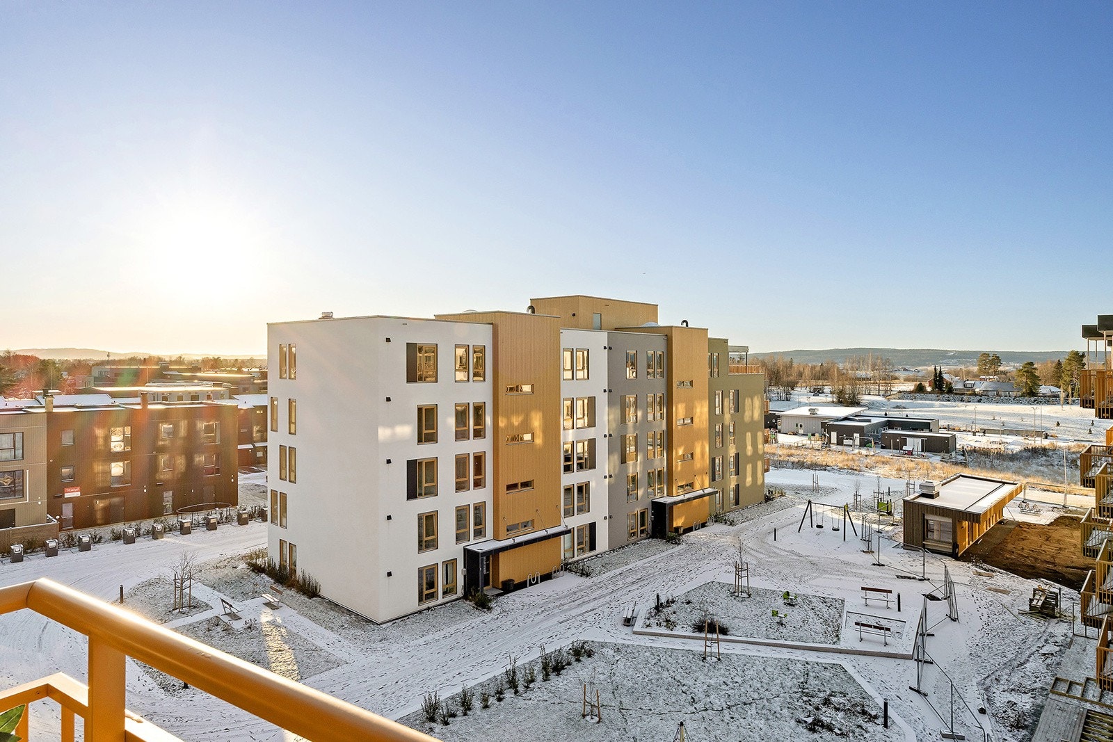 Utsikt fra balkongen, høyt og fritt! Galleribilde