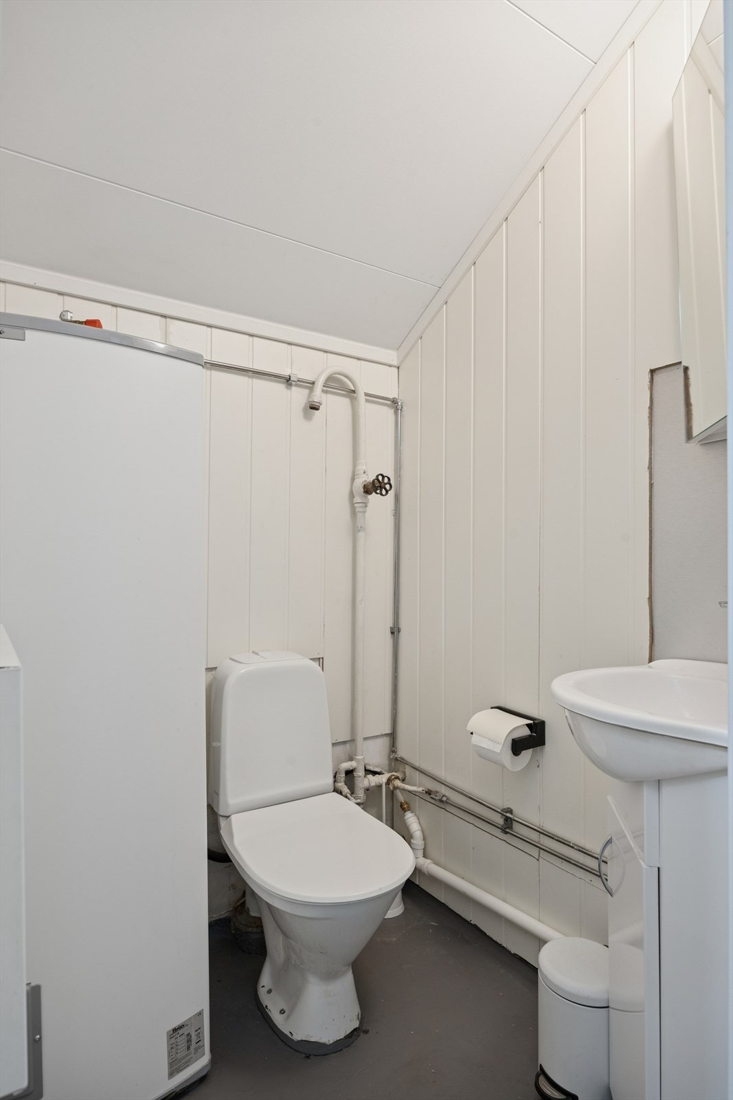 WC i fellesareal på loftet er praktisk. Galleribilde