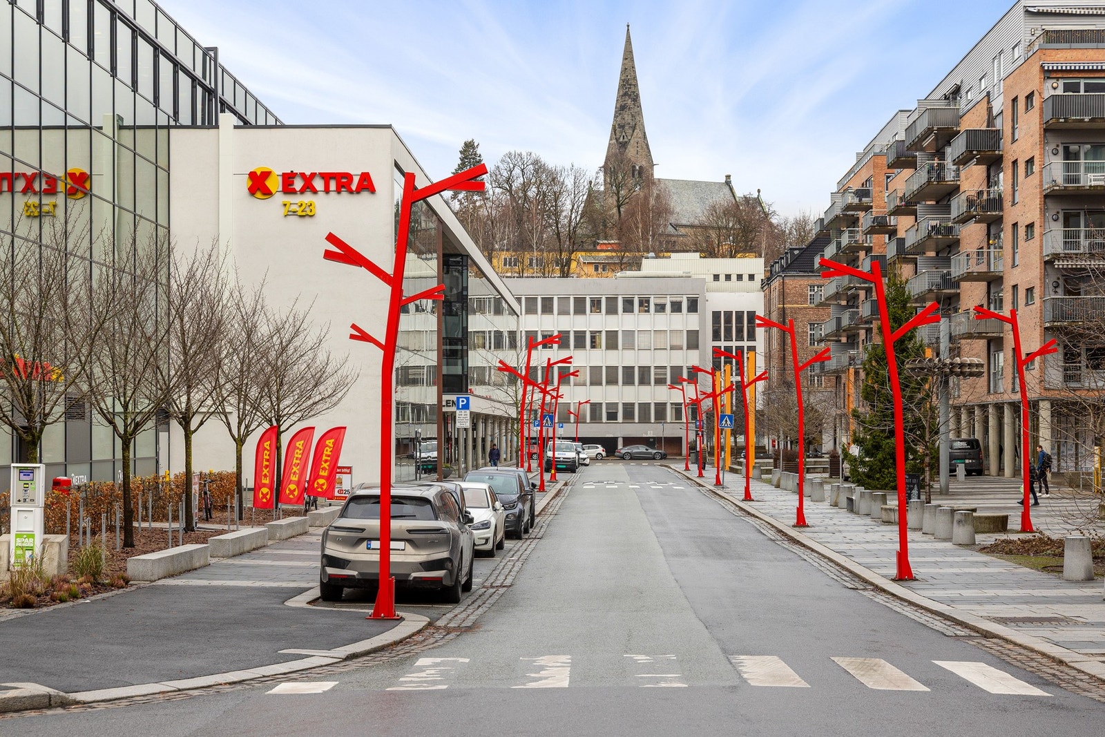 I Kværnerbyen er hverdagslivet enkelt; Dagligvarehandel gjøres hos KIWI/Coop Extra, og man har apotek, frisør og treningssenter i umiddelbar nærhet. Galleribilde