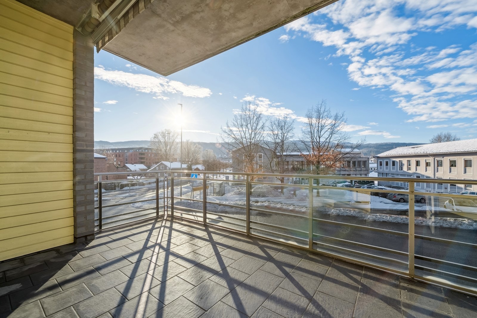 Sydvendt balkong Galleribilde