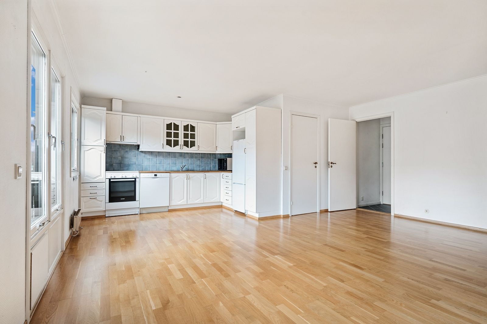 Stue med åpen kjøkkenløsning Galleribilde