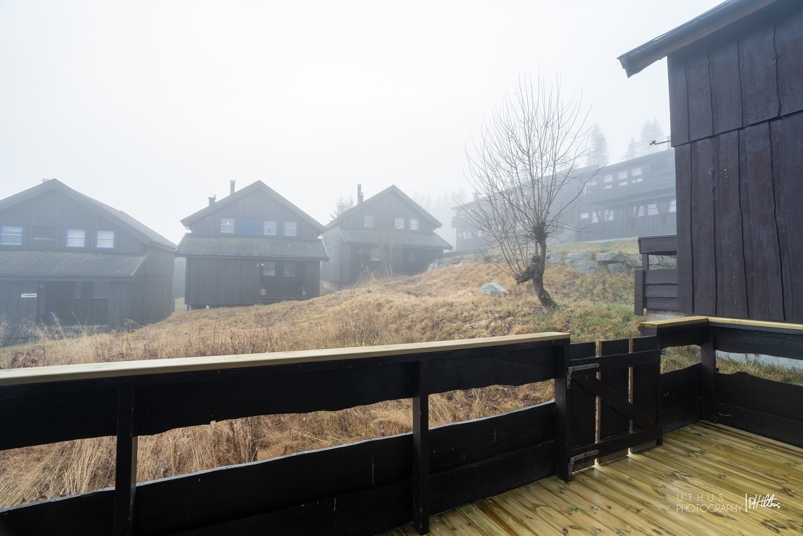 Det er lagt nye terrassebord i 2025. Galleribilde